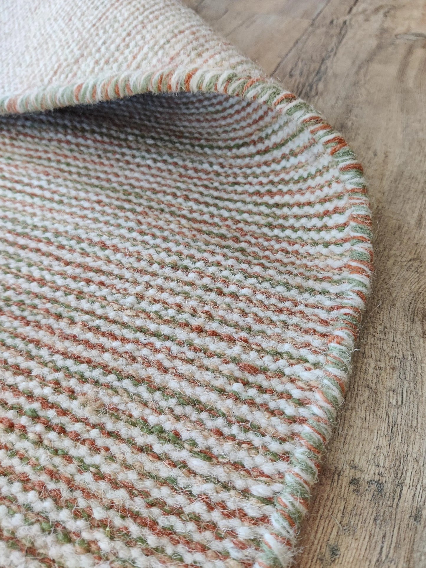 Handwoven Ribbed Wool Rug Natural Beige with Fringed Edge