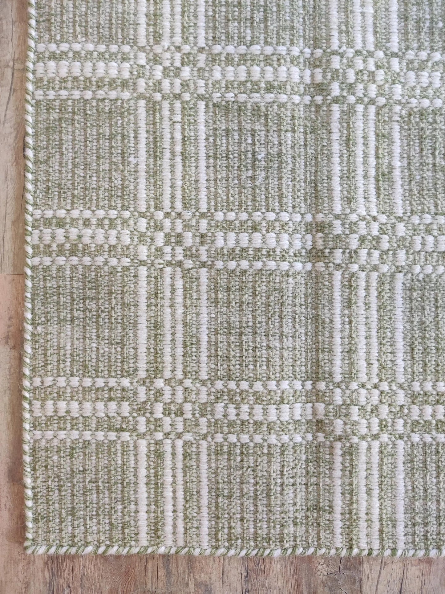 Premium Flatweave Wool Carpet with Raised Geometric Grid