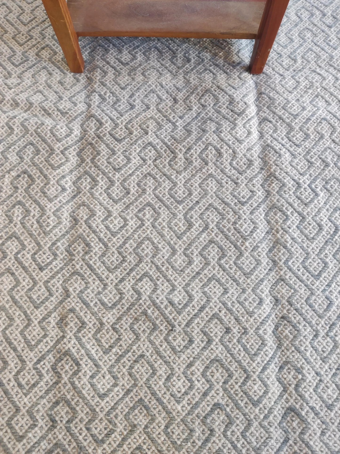 Modern Minimalist Maze Design Handwoven Wool Area Rug