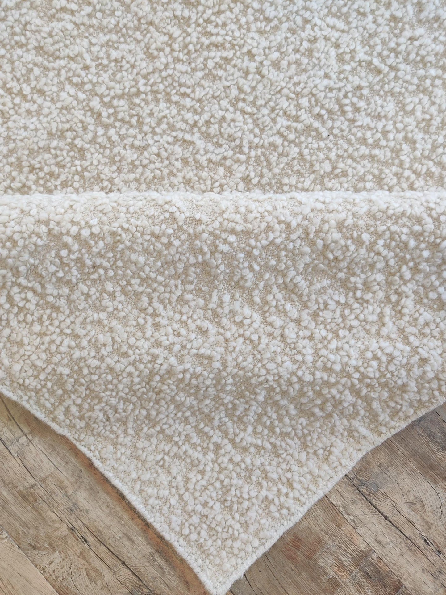 Scandinavian Style Minimalist Off-White Wool handloom Carpet
