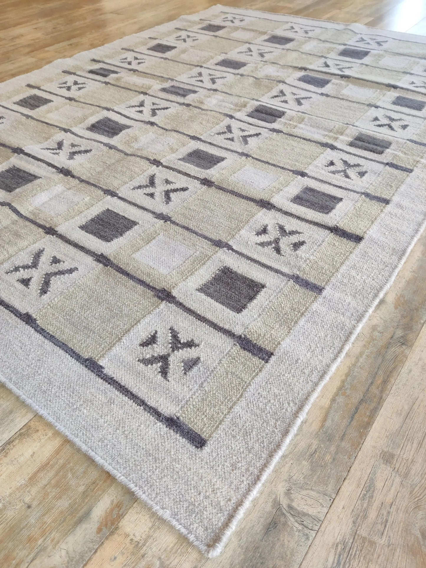 Sage Geometric Grid Modern Earth Tone Wool Cotton Dhurrie Rug