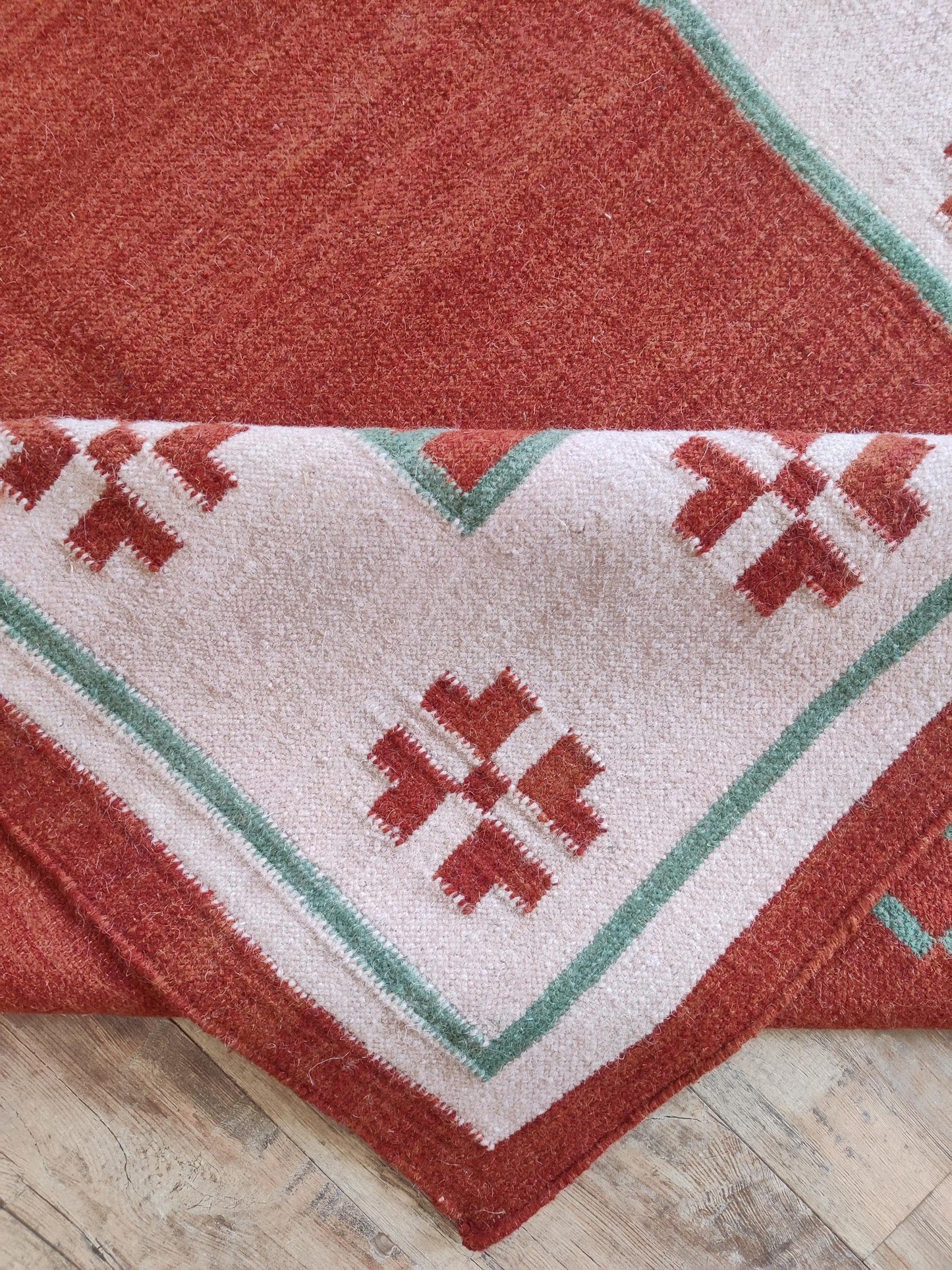 Terracotta Oasis Border Rust Red & Cream Wool Cotton Dhurrie Rug