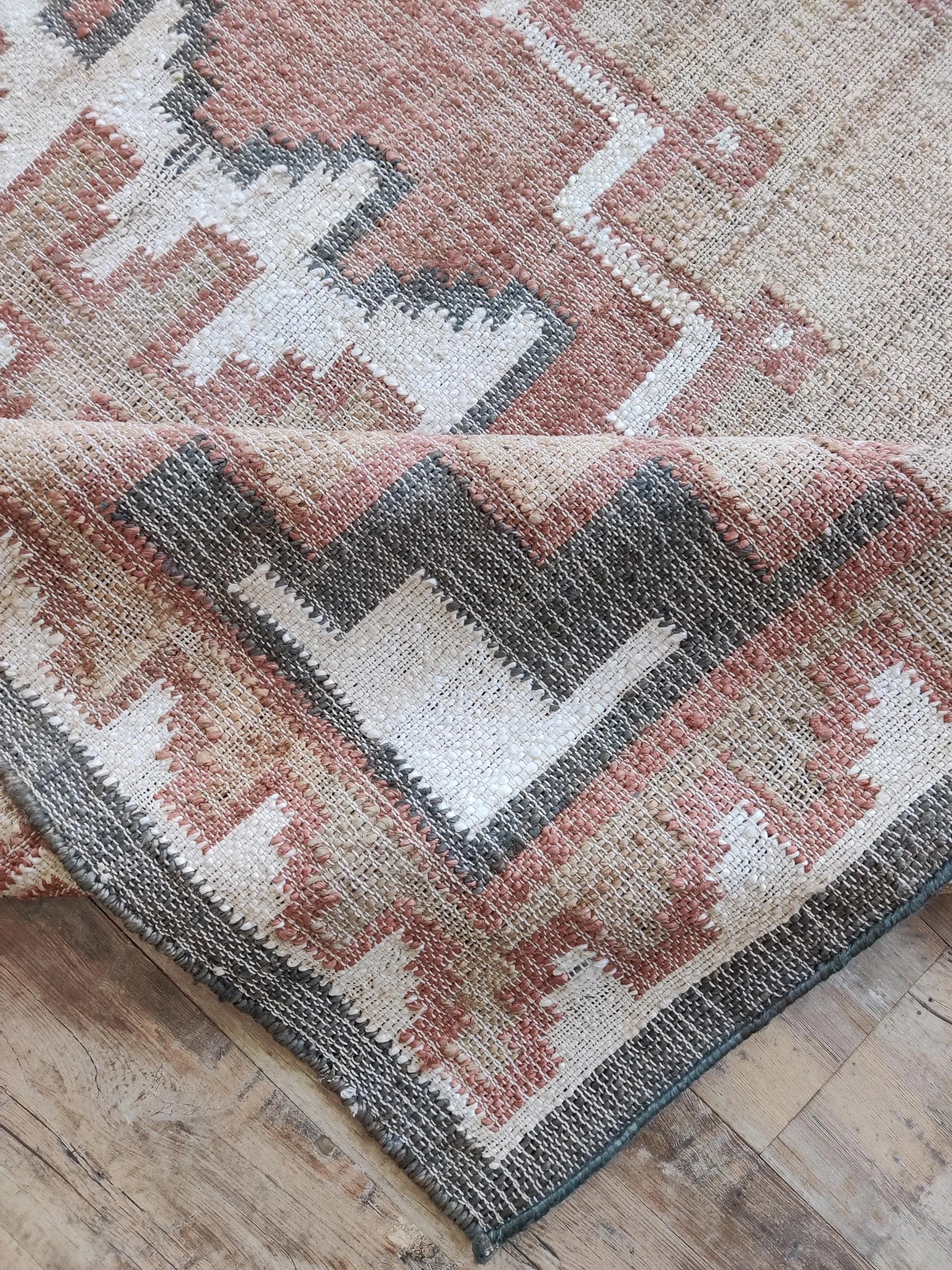 Hand-Woven Linked Circle Dhurrie Contemporary Cotton jute Kilim Floor Carpet