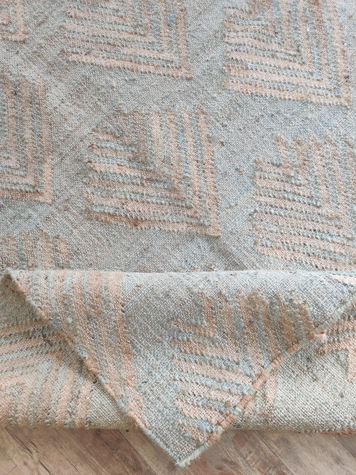 Elegant Rhombus Pattern Cotton Jute Flatweave Rug