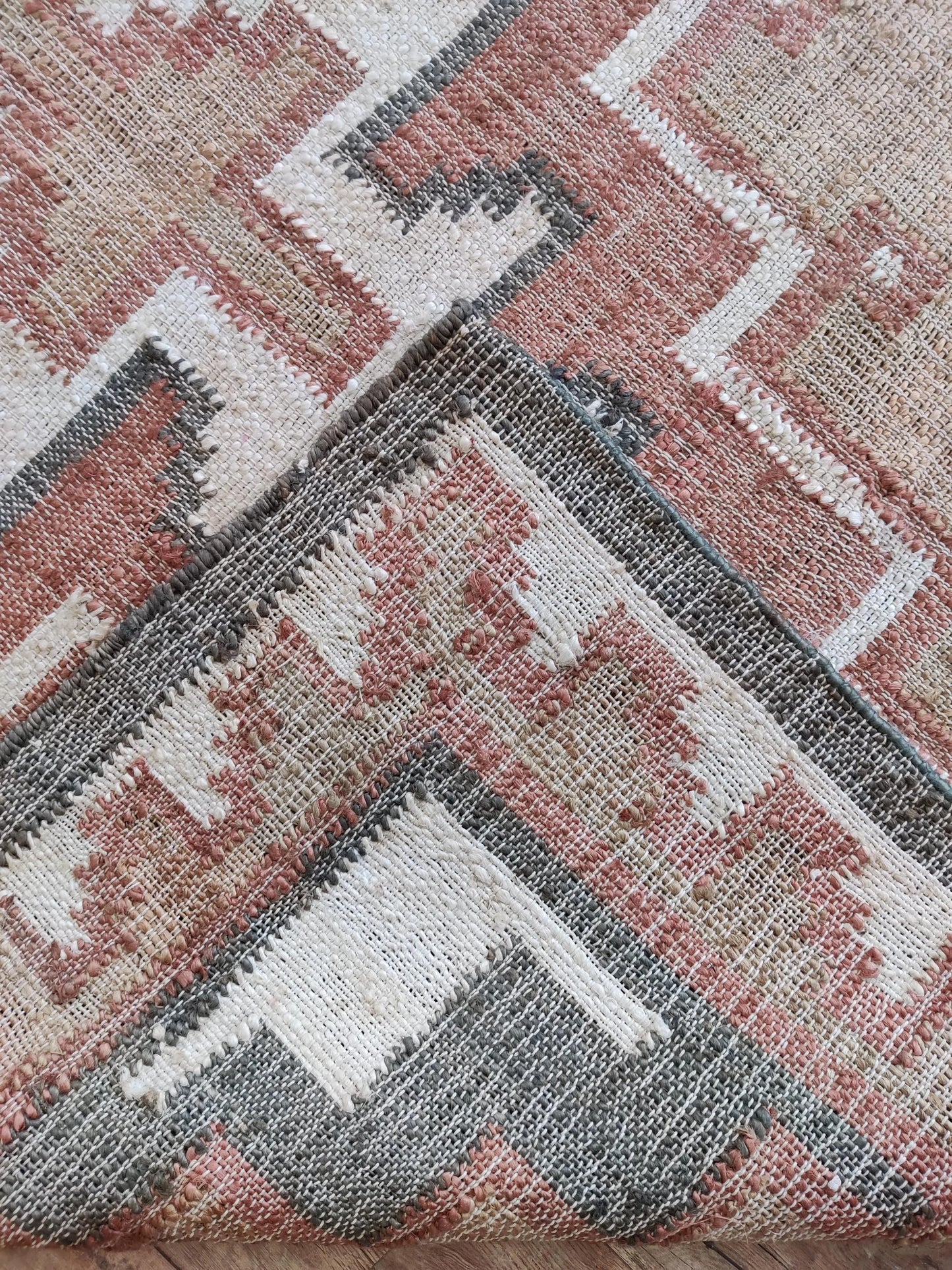 Hand-Woven Linked Circle Dhurrie Contemporary Cotton jute Kilim Floor Carpet