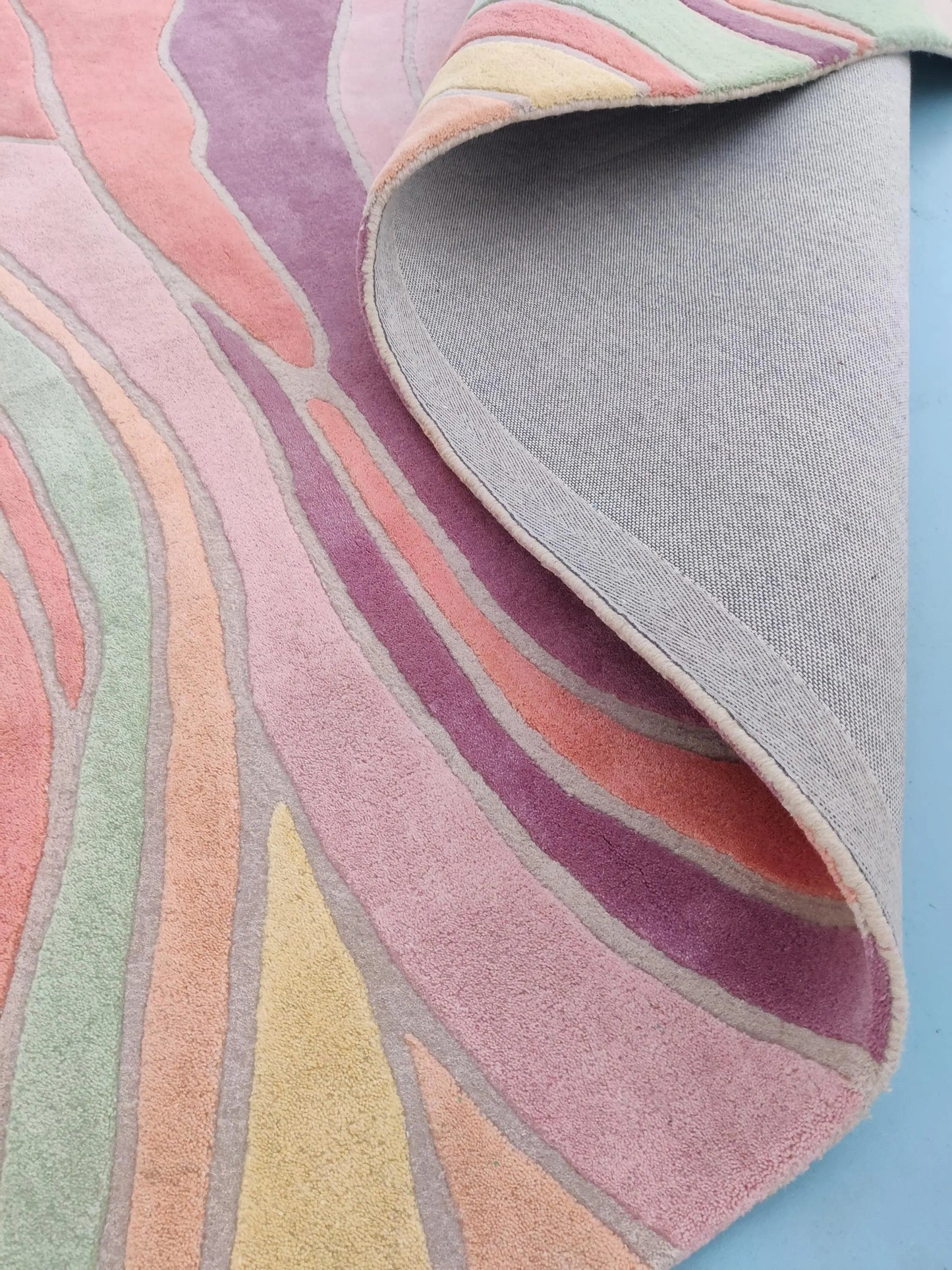Fluid Undulating Soft and Luxurious Wool Textile for Bedroom carpet