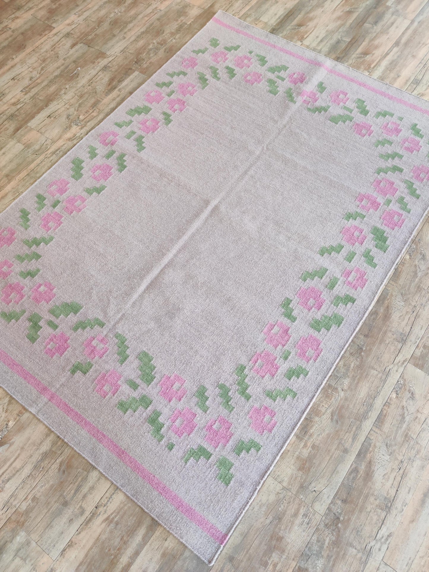 Pastel Rose Garland Aesthetic Pink & Sage Green Wool Cotton Dhurrie Rug