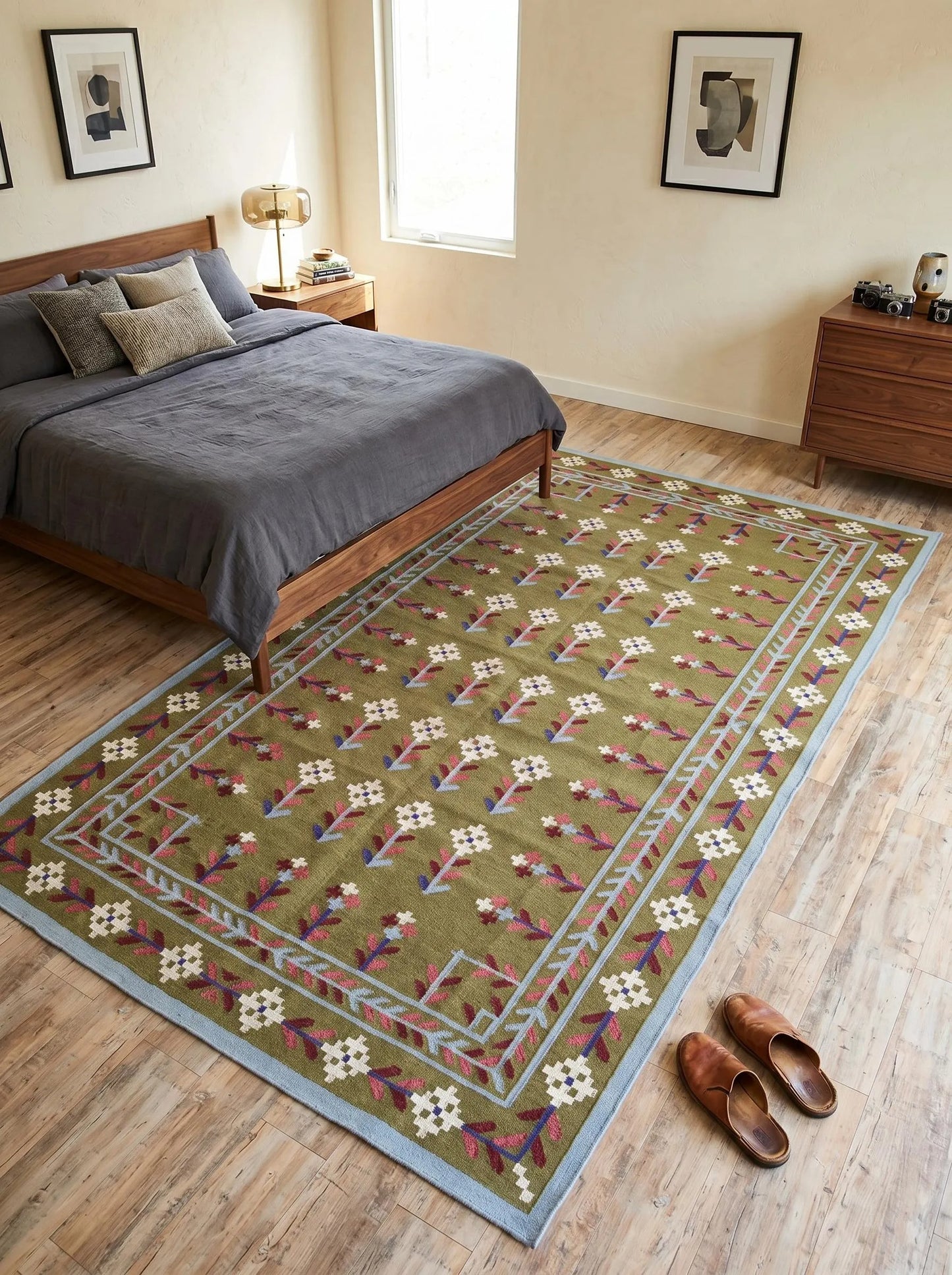 Olive Meadow Vine Traditional Botanical Motif Flatweave Area Rug