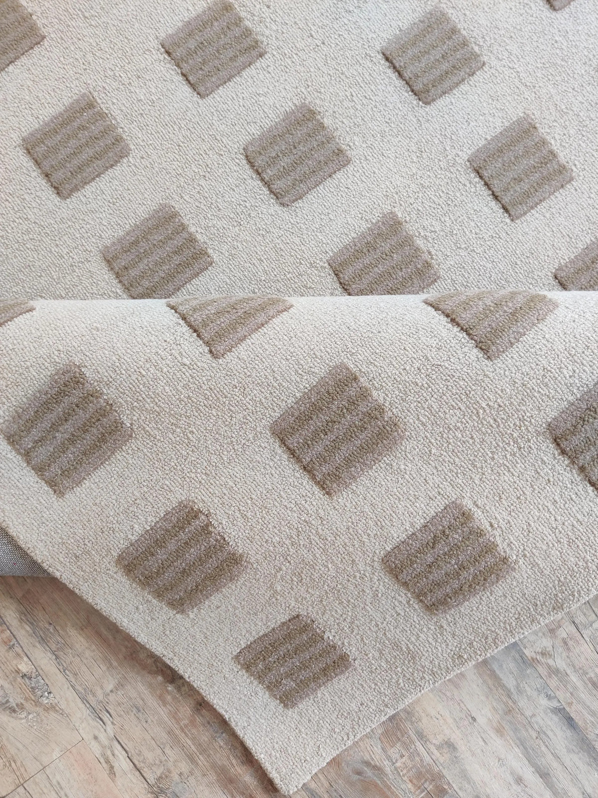 Modern Organic Grid Tufted Rug Handmade Wool Ivory Taupe Carpet