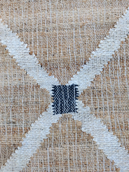Diamond Trellis Cotton Jute Rug - Hand-Woven Natural Fiber Dhurrie