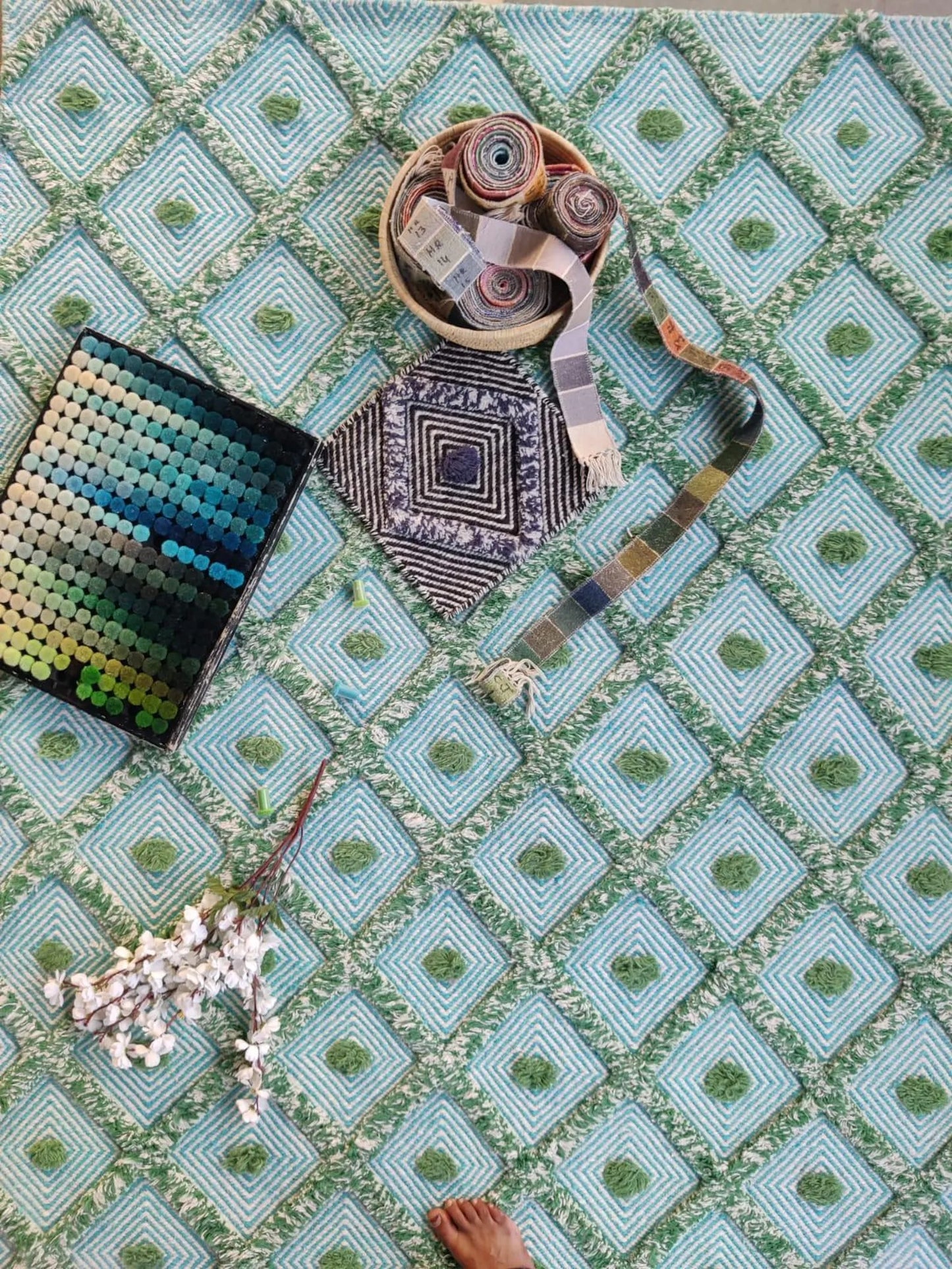 Handmade Diamond Popcorn Pattern Aqua & Jade Handloom Carpet