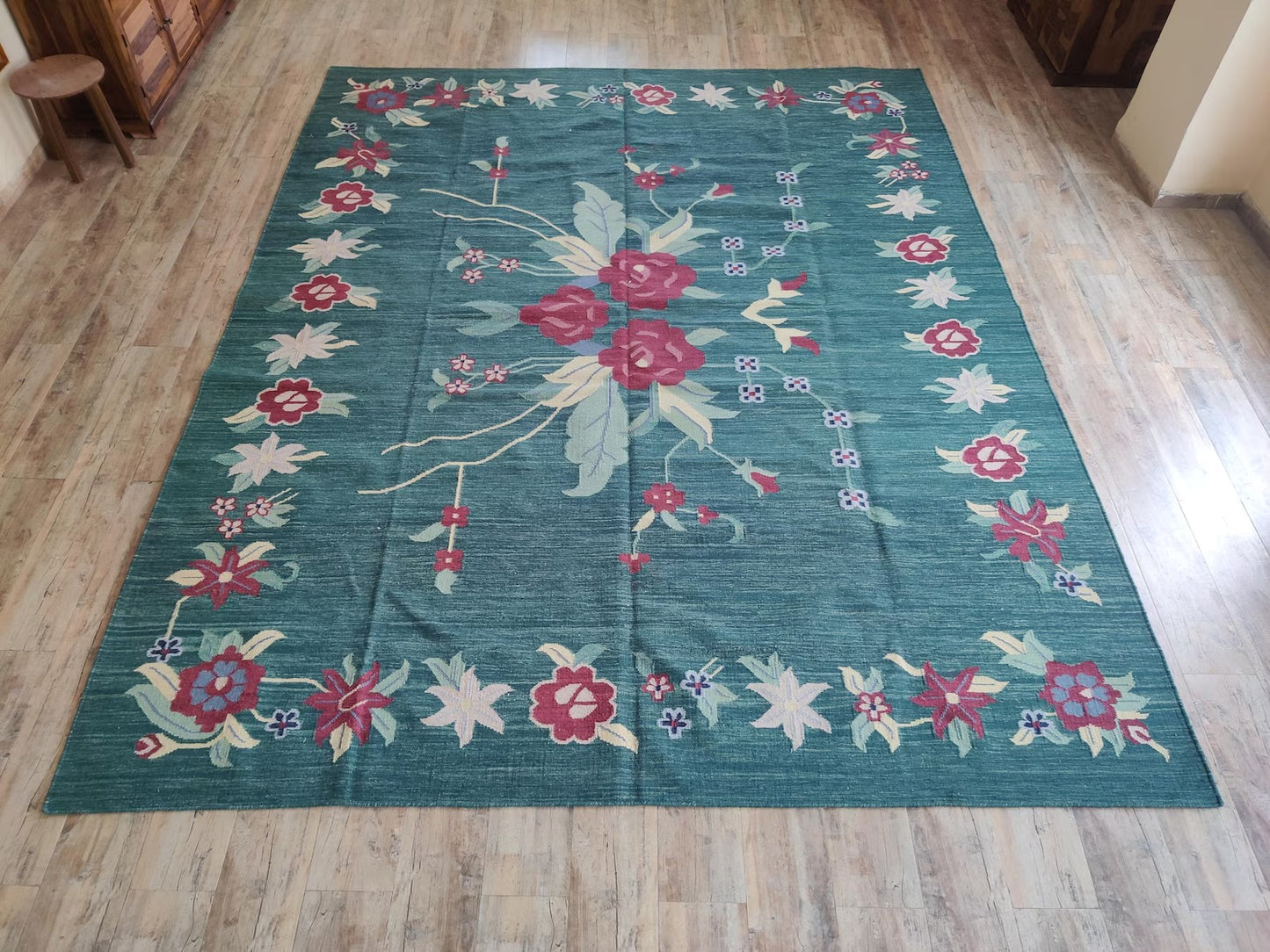 Emerald Rose Estate Handwoven Victorian Style Rug