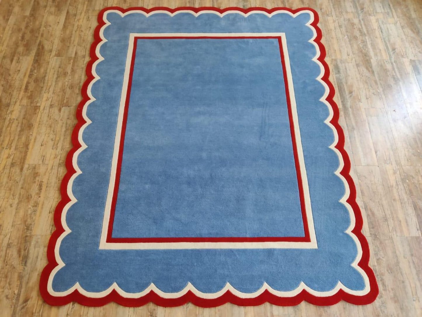 Blue Scalloped Modern Hand Tufted Wool Area Rug for Bedroom and Living Room