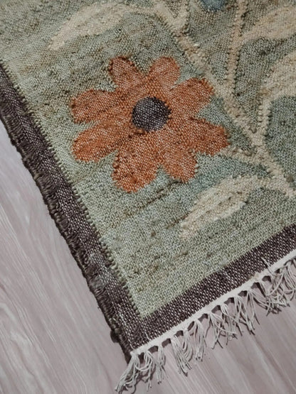 Sage Green Vintage Flower Carpet for Living Room