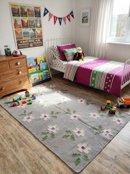 Grey Blossom Pop Modern Grey & Pink Floral Wool Cotton Dhurrie Rug