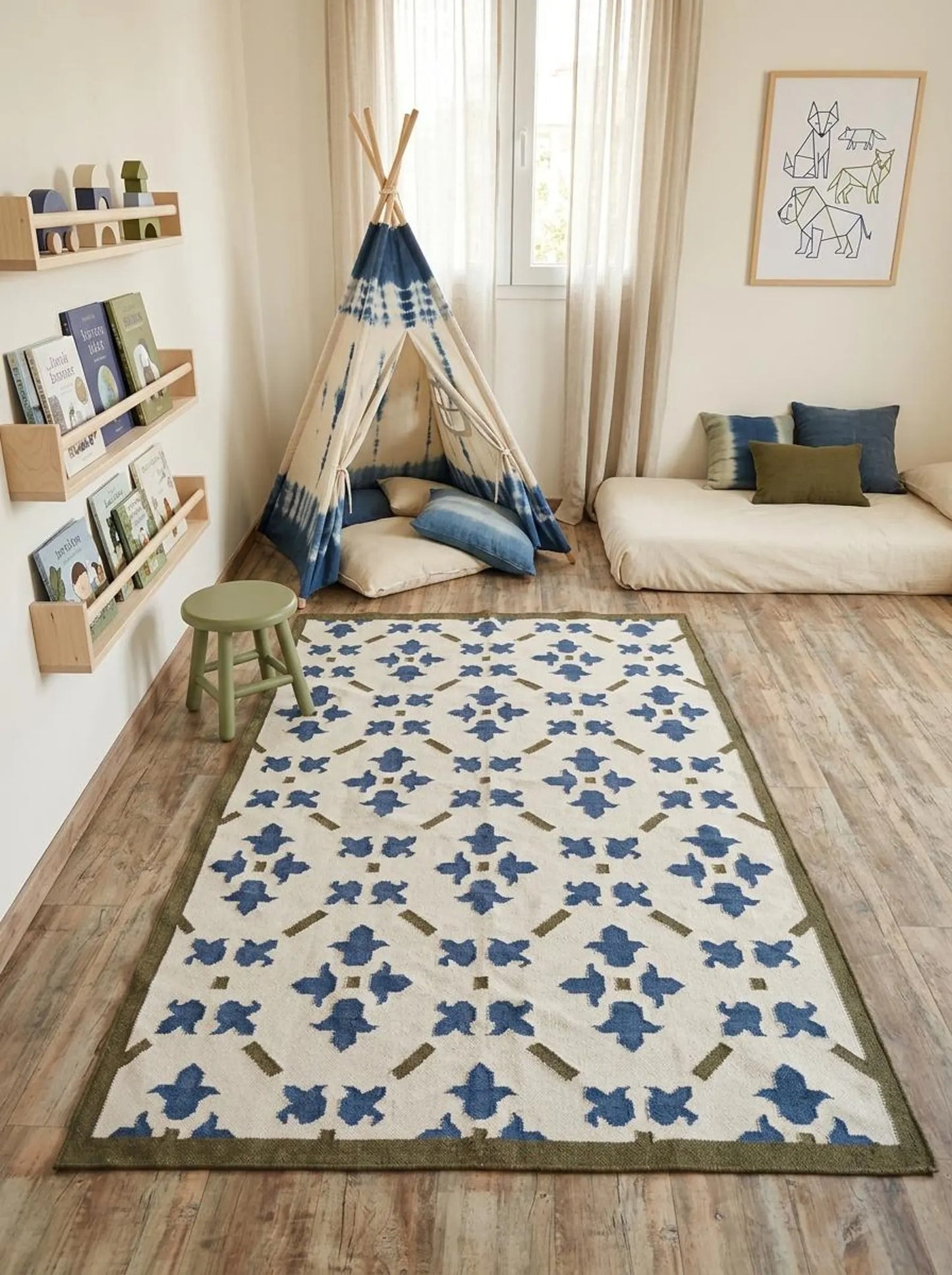 French Blue Fleur Classic Ivory Cream & Cobalt Blue Wool Cotton Dhurrie Rug