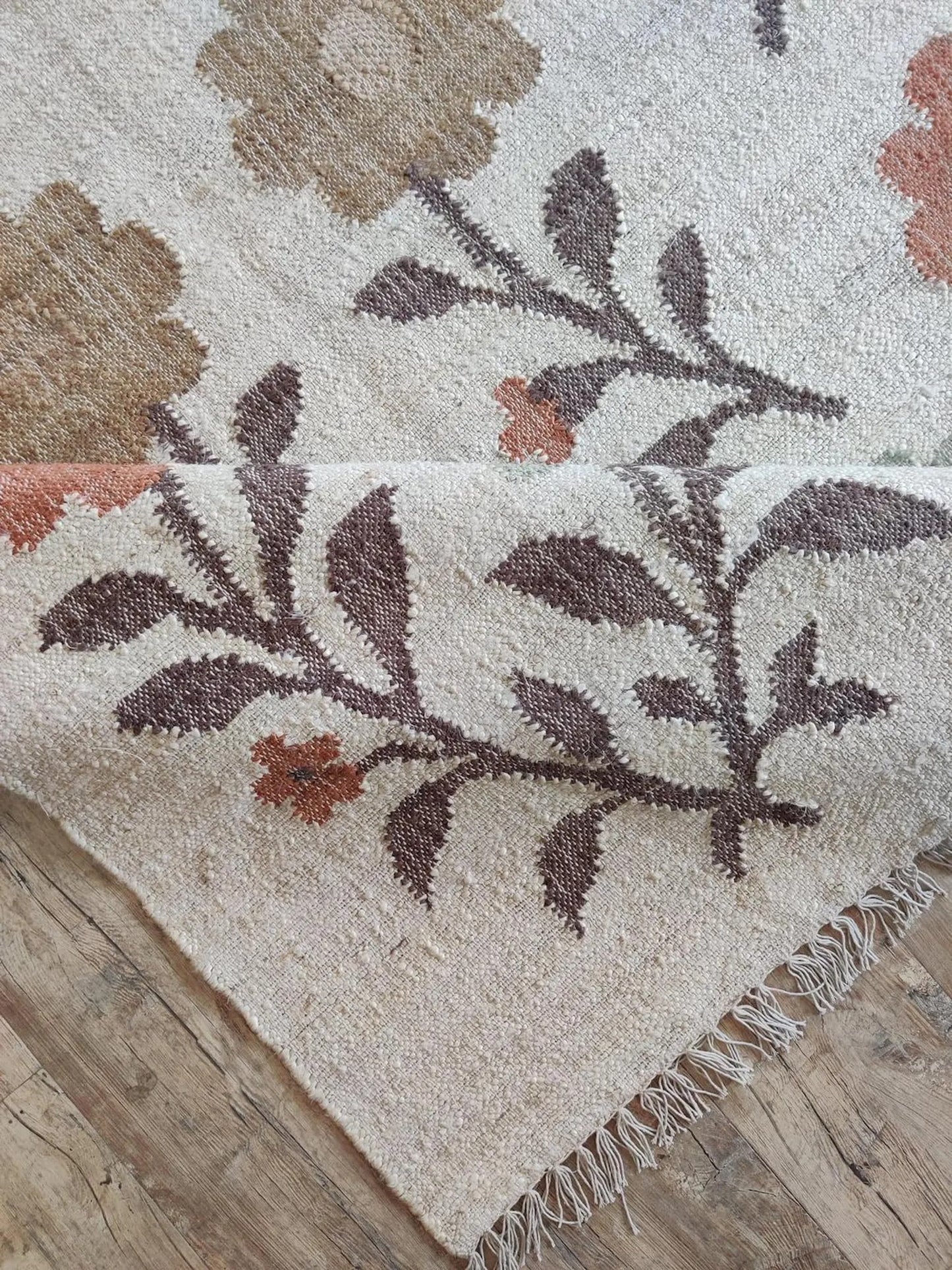 Vintage Style Textured Earth Tone Meadow Dhurrie