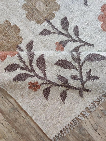 Vintage Style Textured Earth Tone Meadow Dhurrie