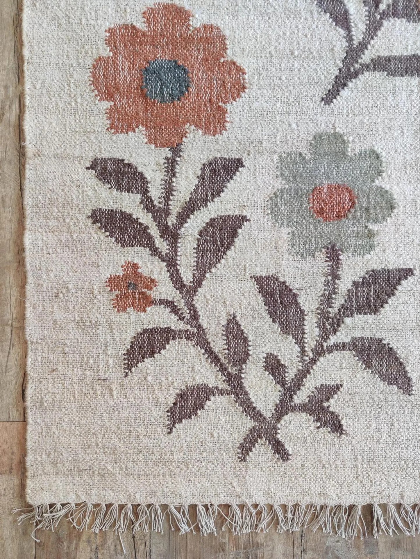 Vintage Style Textured Earth Tone Meadow Dhurrie