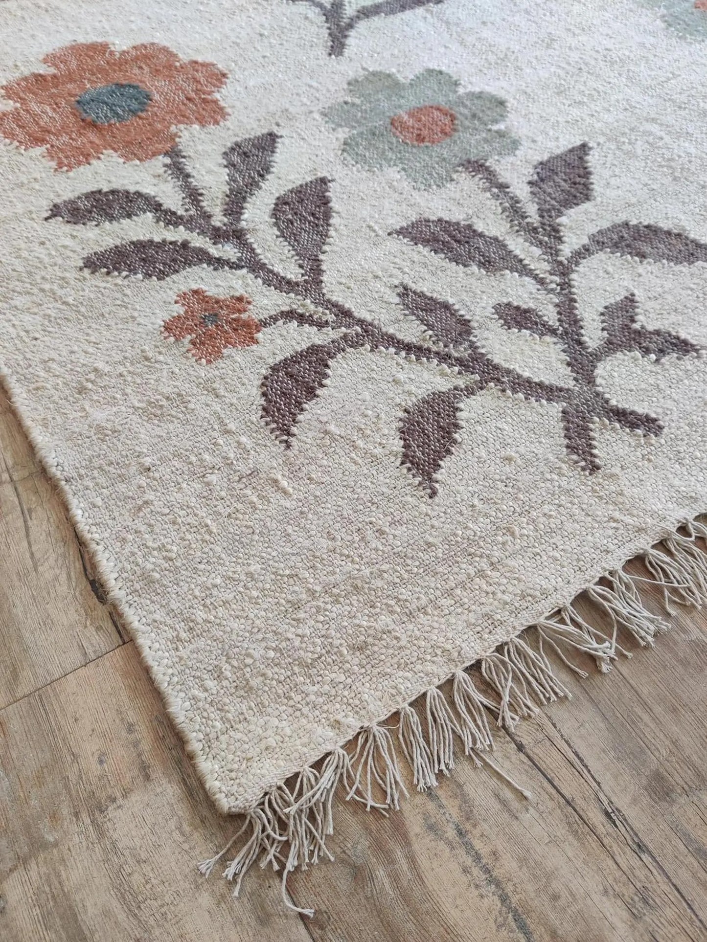 Vintage Style Textured Earth Tone Meadow Dhurrie
