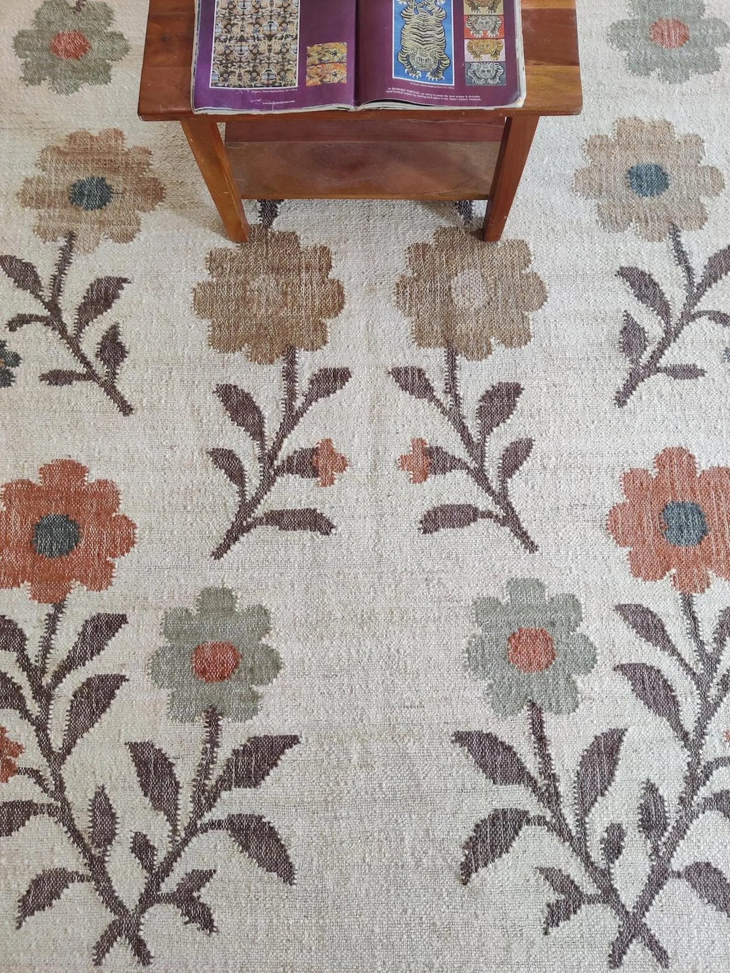 Vintage Style Textured Earth Tone Meadow Dhurrie