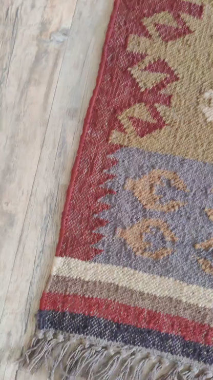 Veridian Column Bloom Reversible Artisan Area Rug