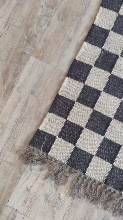 Charcoal Chessboard Hand-Woven Wool and Jute Rug