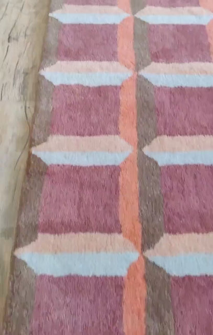 Abstract Red Orb & Checkered Pattern Thick Plush Pile Designer Carpet