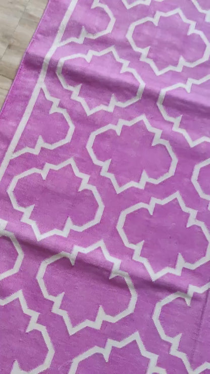 Nordic Style Pink & Cream Quatrefoil Rug