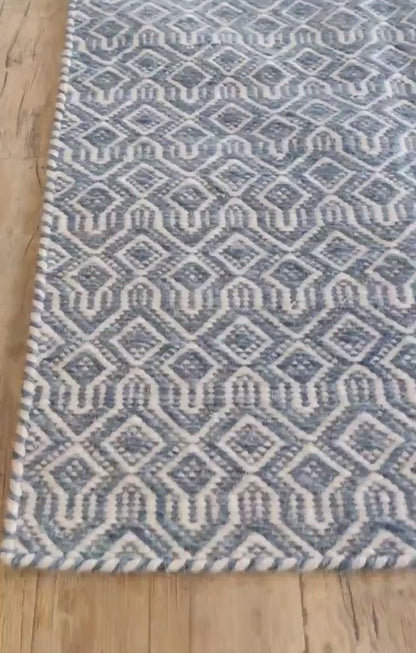 Premium Wool Handloom Carpet with Interlocking Geometric Weave Rug